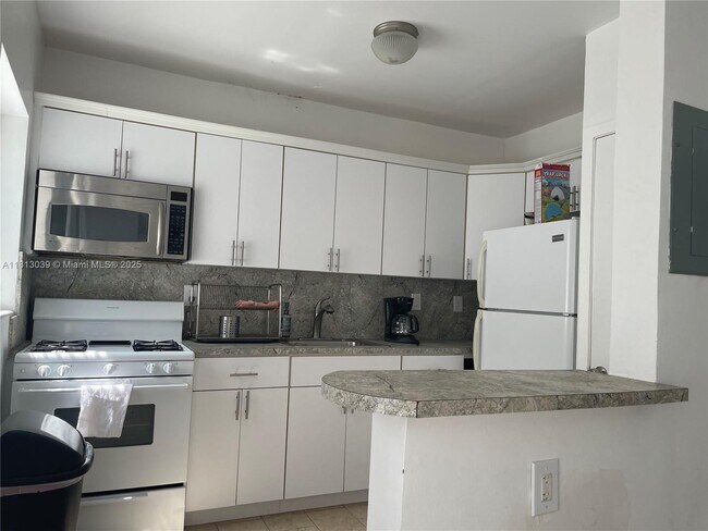 Foto del edificio - 865 80th St