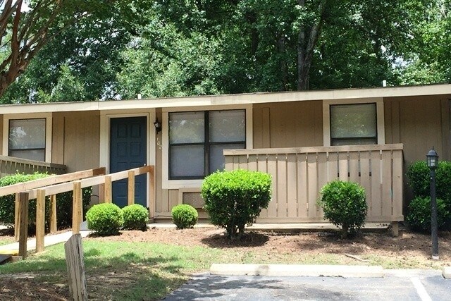 Foto del edificio - Wesley Pines