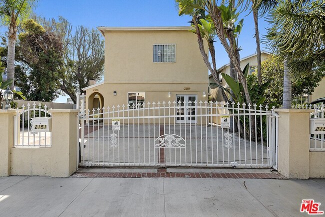 Building Photo - 2149 Glendon Ave