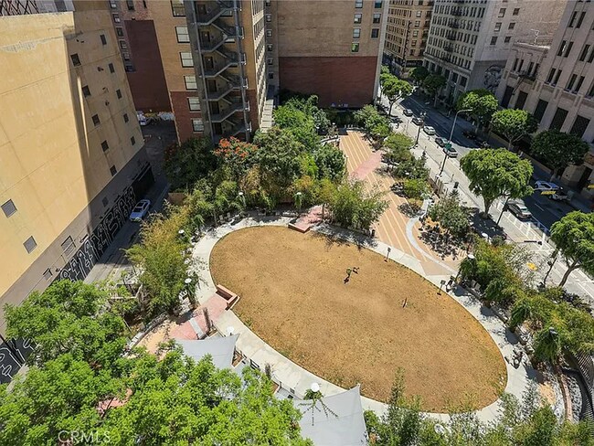 Foto del edificio - 416 S Spring St