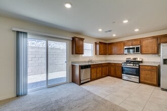 Building Photo - 301 Rain Quail Wy