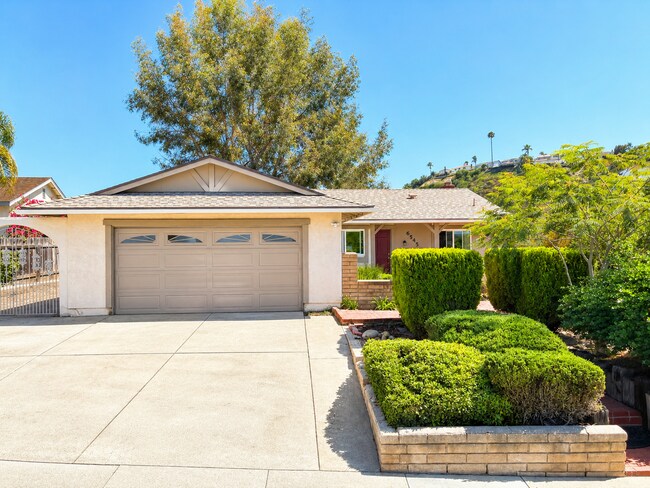 Building Photo - Beautiful Single-Story Home in the Desirable San Carlos Neighborhood