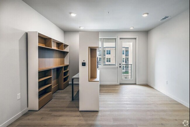 Foto del edificio - 7721 Dutch Branch Rd