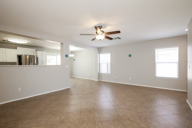 Foto del edificio - 10120 N 116th Ln