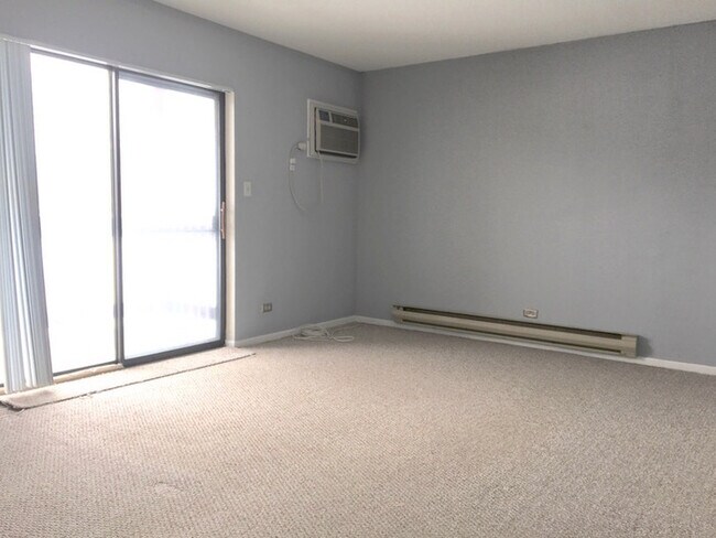 Building Photo - 1032 Spruce St