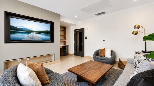 Interior Photo - Vivre