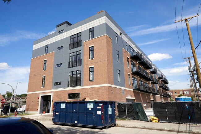Foto del edificio - 4159 S Cottage Grove Dr
