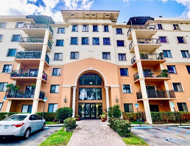 9300 Fontainebleau Blvd Unit E409, Miami, FL 33172 Condo for Rent in