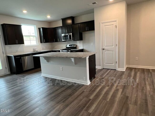 Building Photo - 1212 Pate Farm Ln