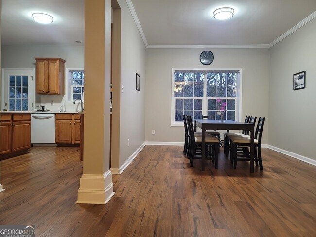 Building Photo - 5905 Hickory Springs Dr NW