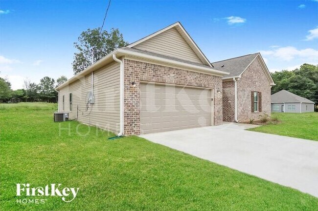 Foto del edificio - 48 Crossroads Cir