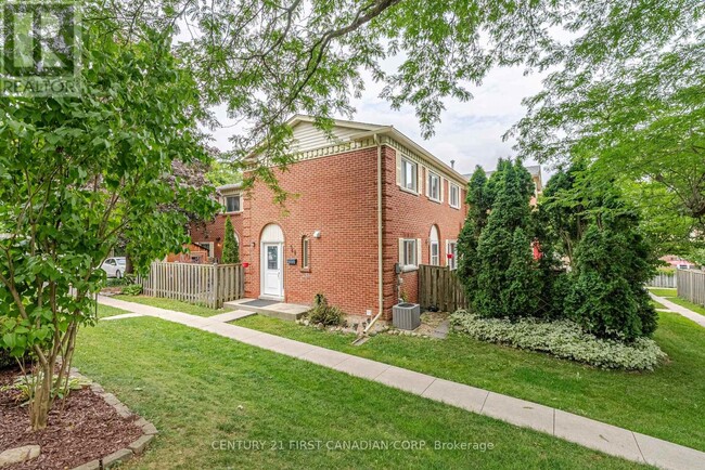 Building Photo - 360 Homestead Ct