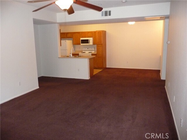 Building Photo - 41410 Juniper St
