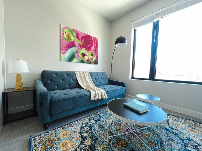 Foto del edificio - 2530 University Ave