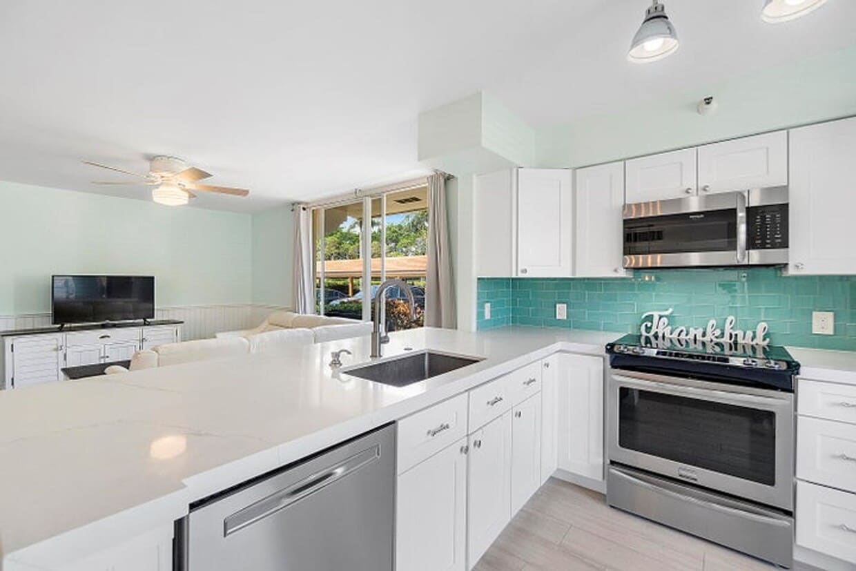 Photo - 123 Yacht Club Way 101, Hypoluxo, FL 33462