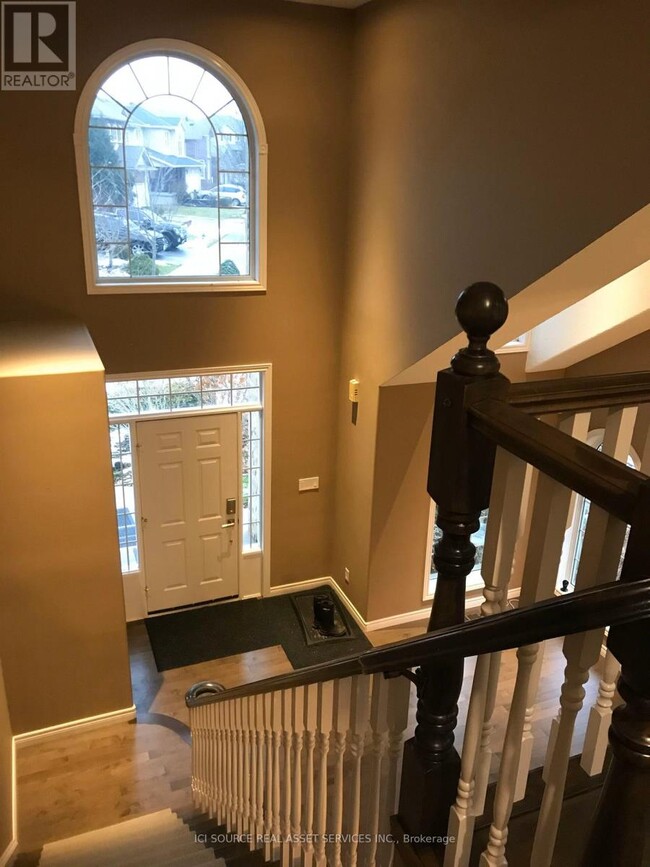 Photo du bâtiment - 808 Grey Alder Ct