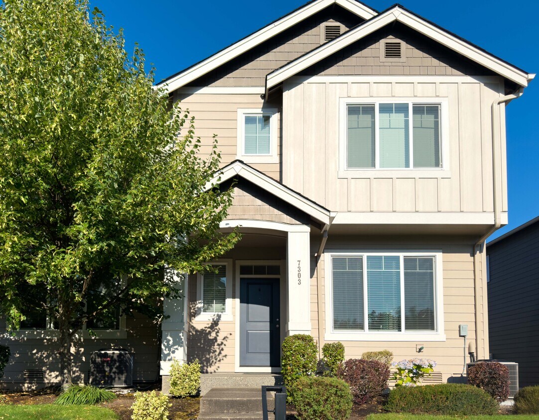 Foto principal - 7303 NW 165th Ave