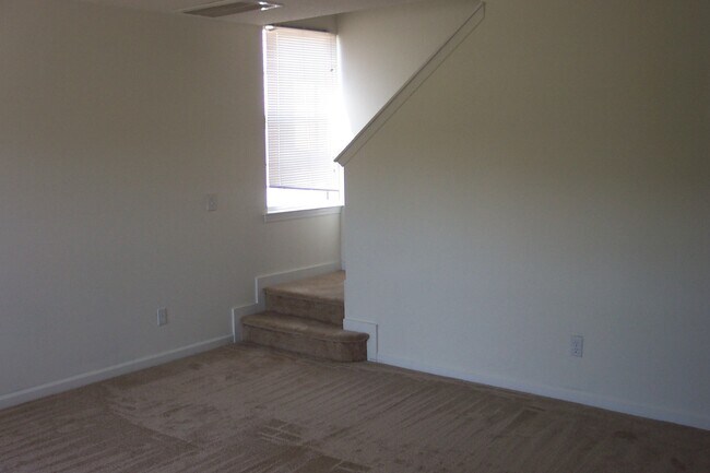 Building Photo - 509 Cypress Cove