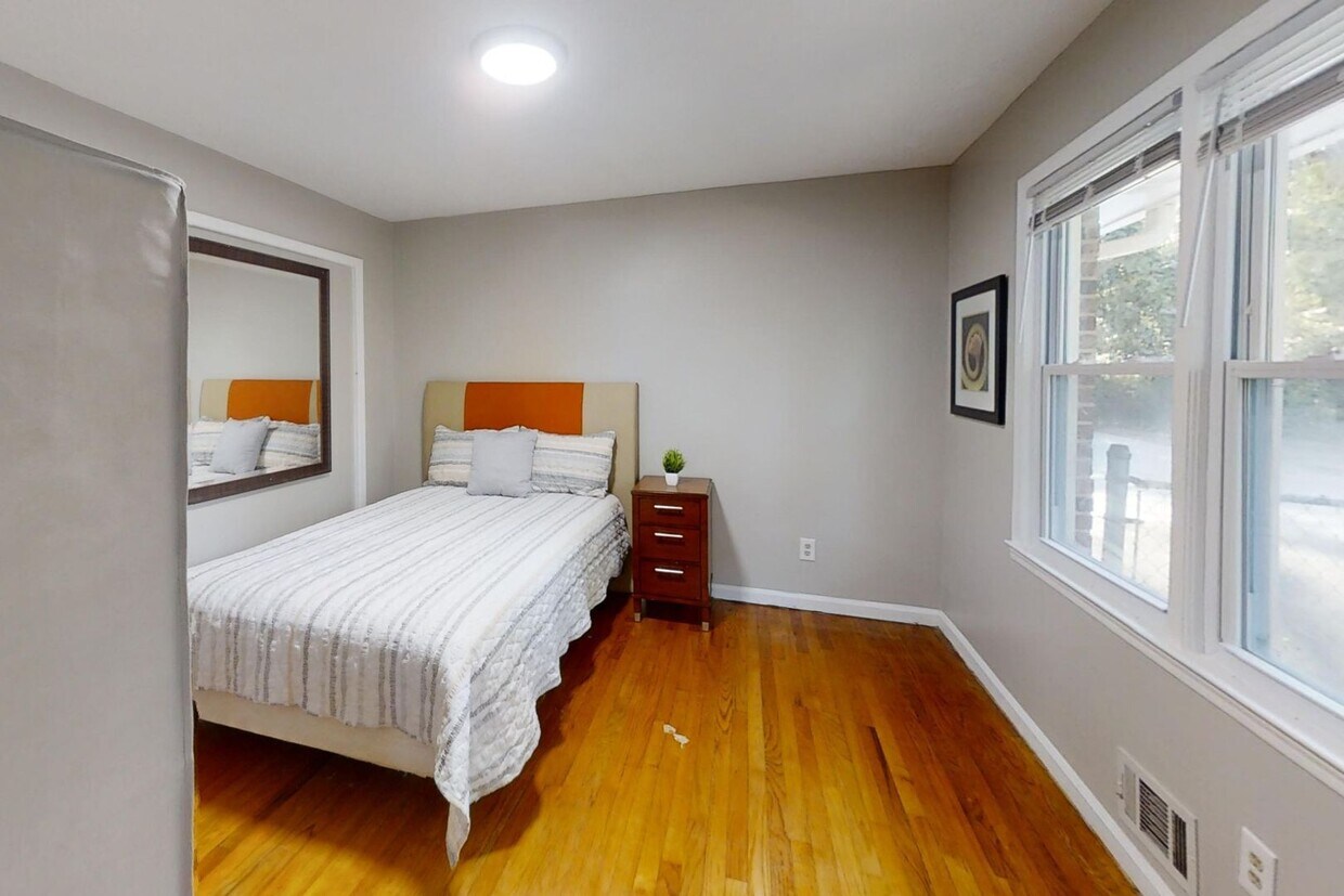Foto principal - 1589 Whisperwood Trail