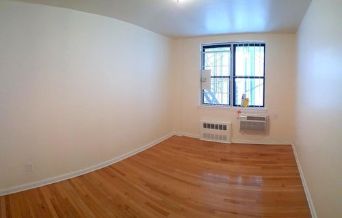 Building Photo - 420 E 77th St