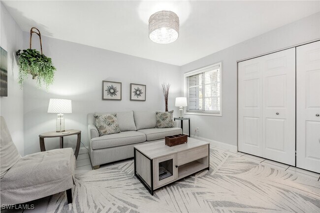 Foto del edificio - 2550 Citrus Lake Dr
