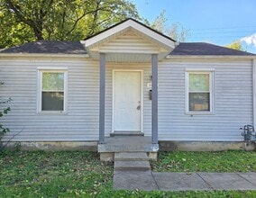 Building Photo - 1360 Lillian Ave