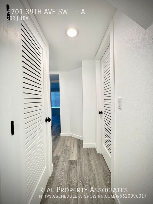 Foto del edificio - 6701 39th Ave SW