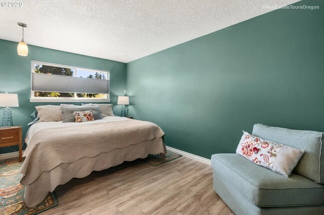 Foto del edificio - 3649 SW 52nd Pl