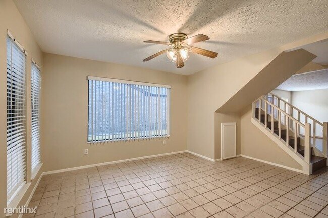 Foto del edificio - 3 br, 2.5 bath House - 12110 Meadow Valley...