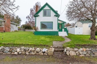 Building Photo - 1250 SE 9th Ave
