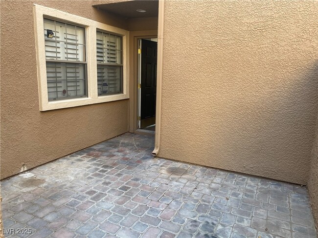 Building Photo - 7255 Diamond Canyon Ln