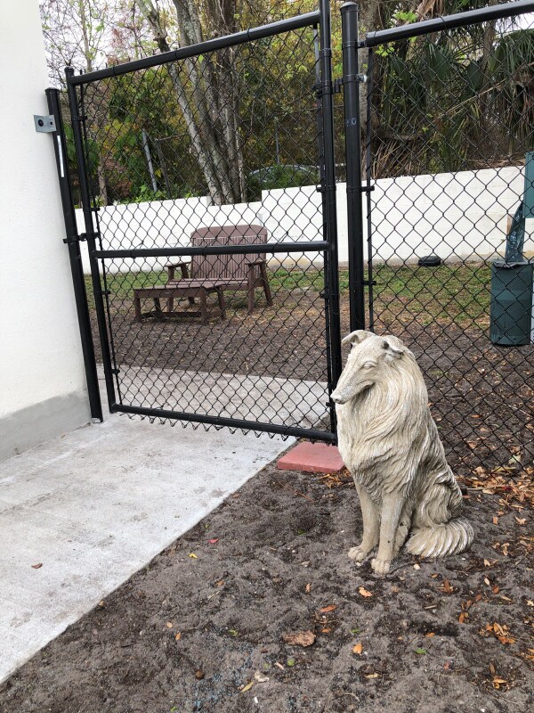Foto del edificio - 115 S Lois Ave