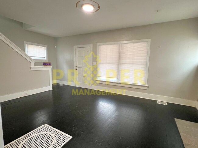 Foto del edificio - !! COMING SOON !!  2 bedrooms 1 bathroom house