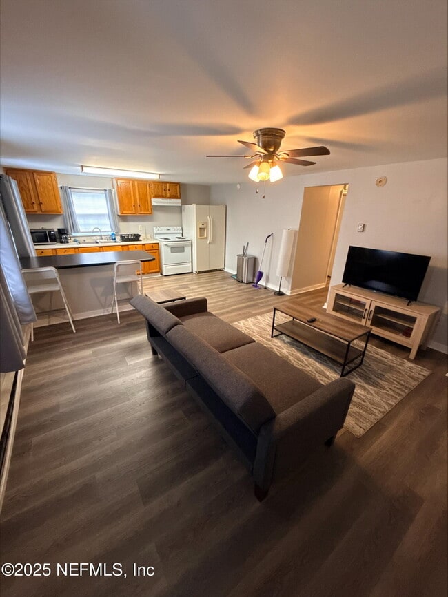 Foto del edificio - 5340-5340 Kingsbury St