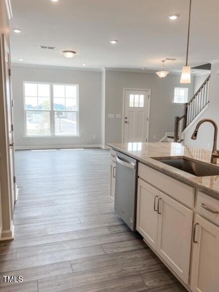 Building Photo - 305 Annabelle Blue Dr