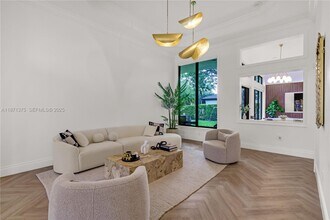 Building Photo - 5478 SW 189th Ave