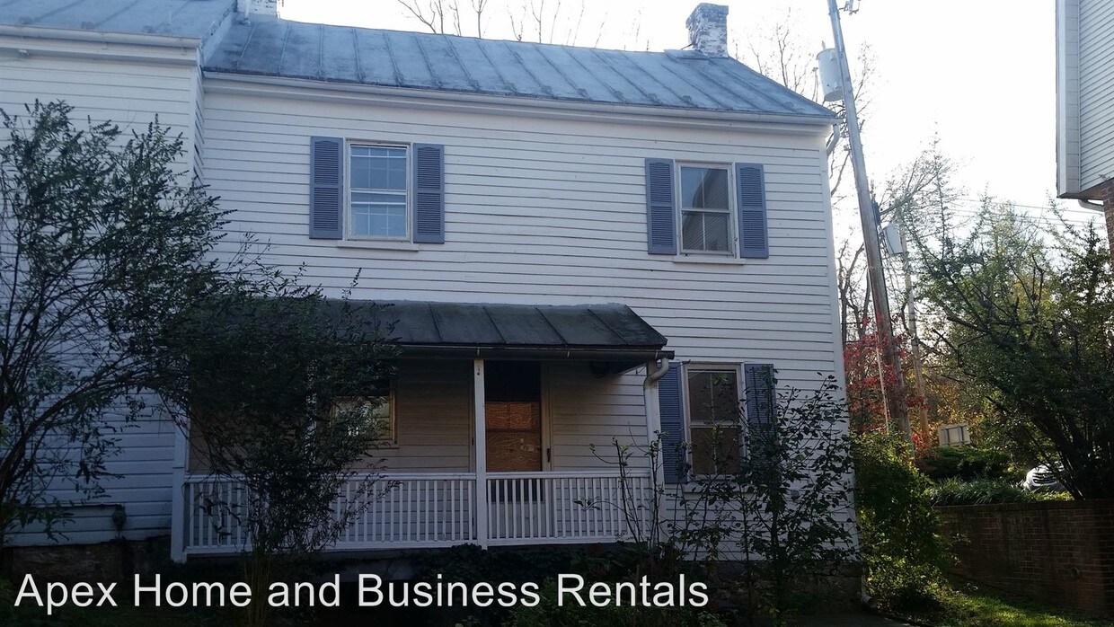 Primary Photo - 313 W German St
