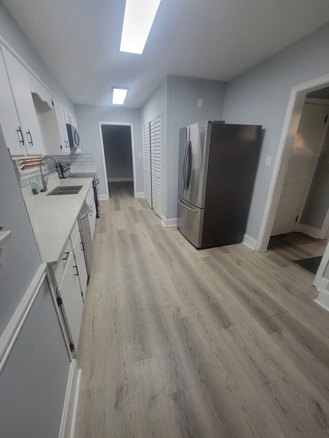 Building Photo - Sylvian