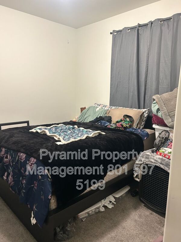 Building Photo - 476 S 900 W