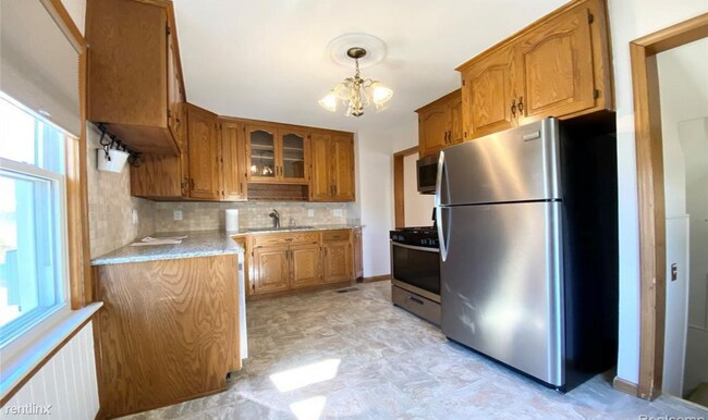 Building Photo - 3 br, 2 bath House - 3820 Williams St