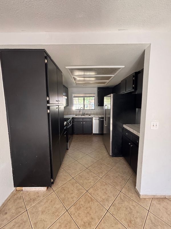 Foto del edificio - 43608 Steif St