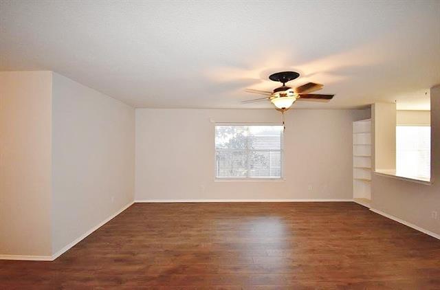 Building Photo - 217 Silver Spur Dr
