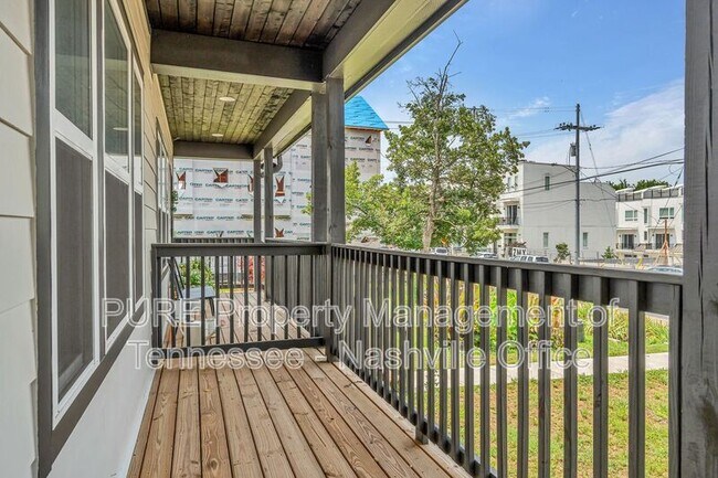 Building Photo - 1305 Lischey Ave