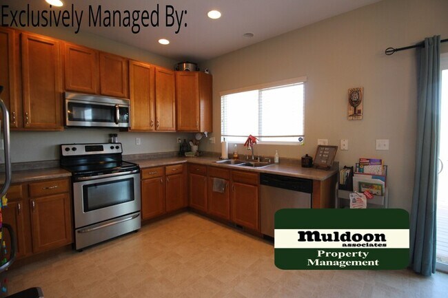 Foto del edificio - 2085 Riverwalk Pkwy