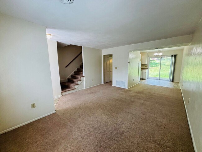 Foto del edificio - 2 Bedroom, 1.5 Bath Townhouse