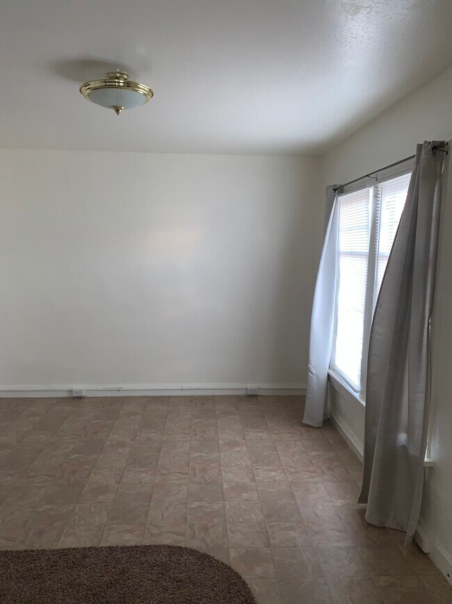 Foto del edificio - 214 W Aspinwall St
