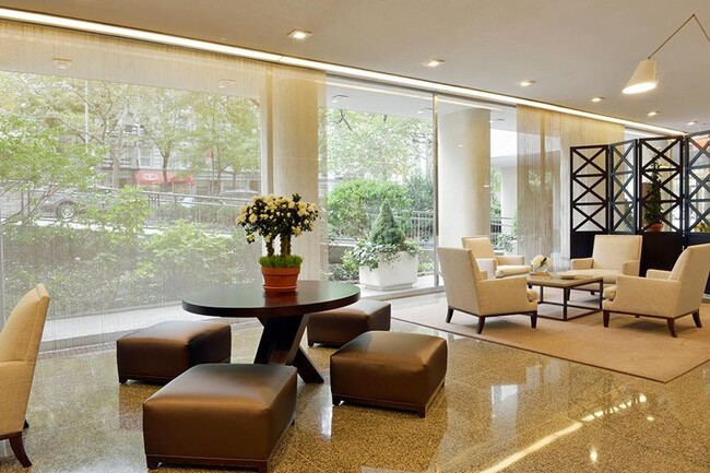Foto del edificio - 200 E 66th St