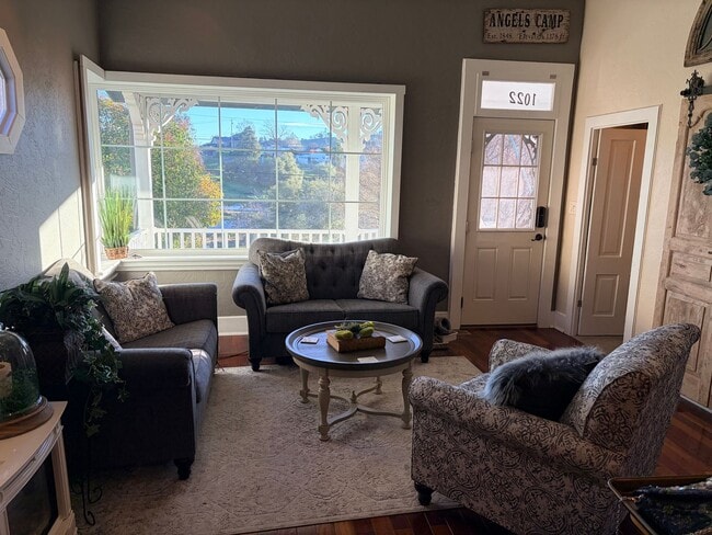 Building Photo - Well-Maintained Cozy 2BD/2BA Home in Angels Camp, CA! Extra Upper Room and Basement!