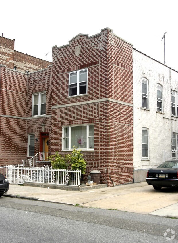 Primary Photo - 1819 81st St