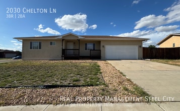 Building Photo - 2030 Chelton Ln
